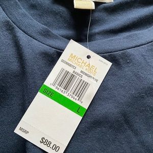 Dress with cinch side